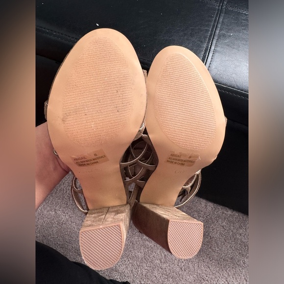 Charlotte Russe Faux Suede Chunk Heel - Picture 8 of 8